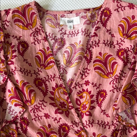 Pink and Red Ruffled Fitted Blouse - Picture 6 of 7